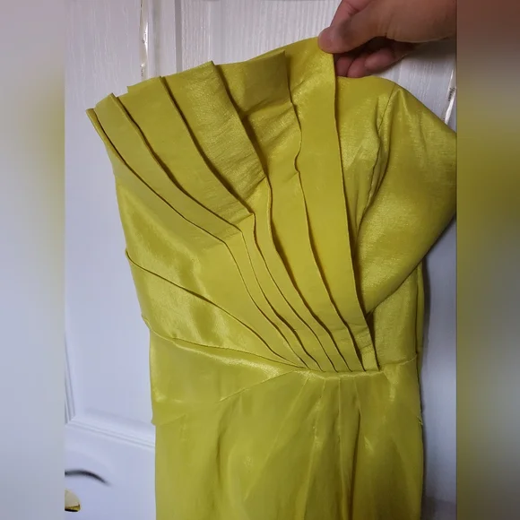 🔴 Yellow formal strapless mini dress - Picture 4 of 4